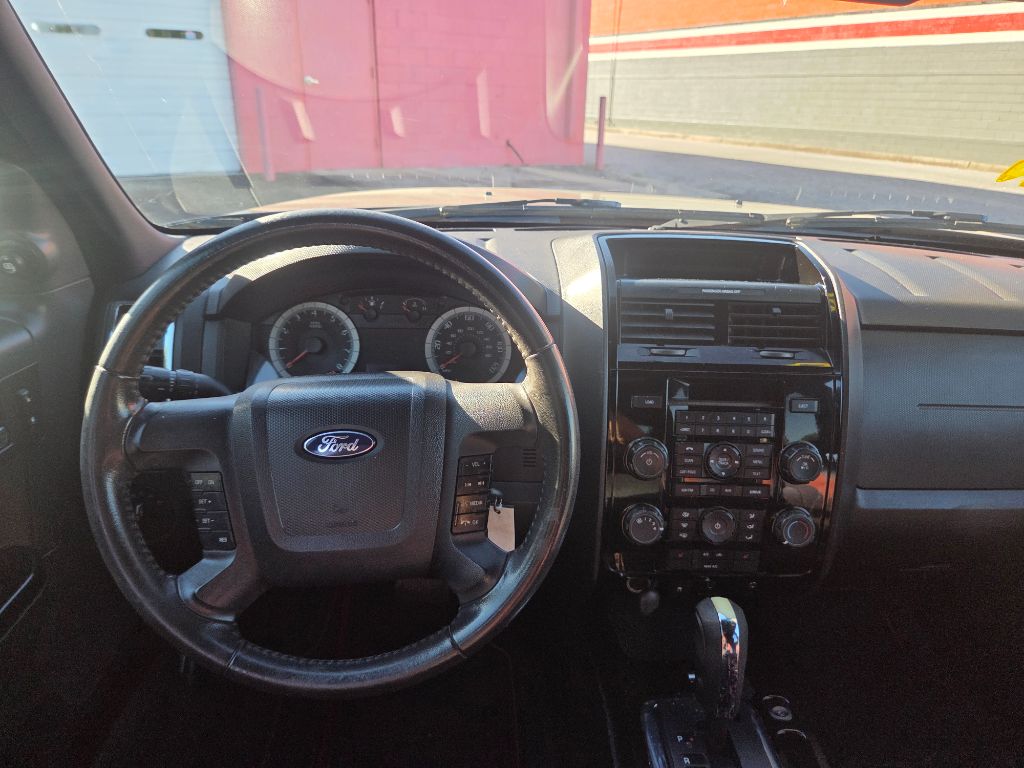 2010 Ford Escape Limited - Photo 10