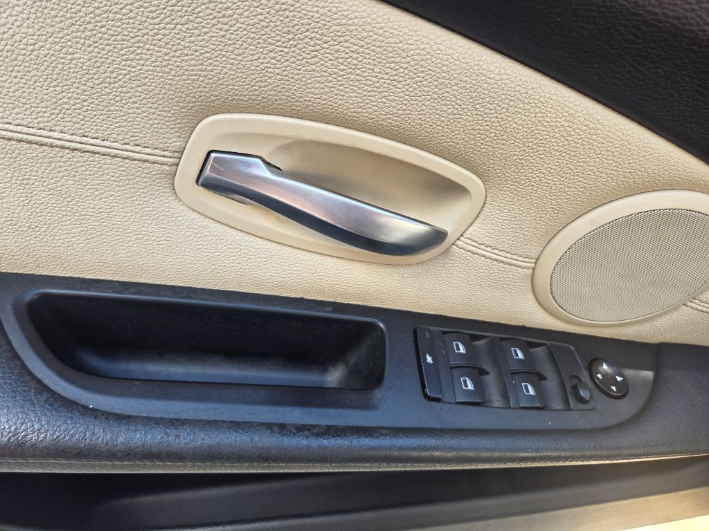 2010 BMW 5 Series 528i - Photo 13
