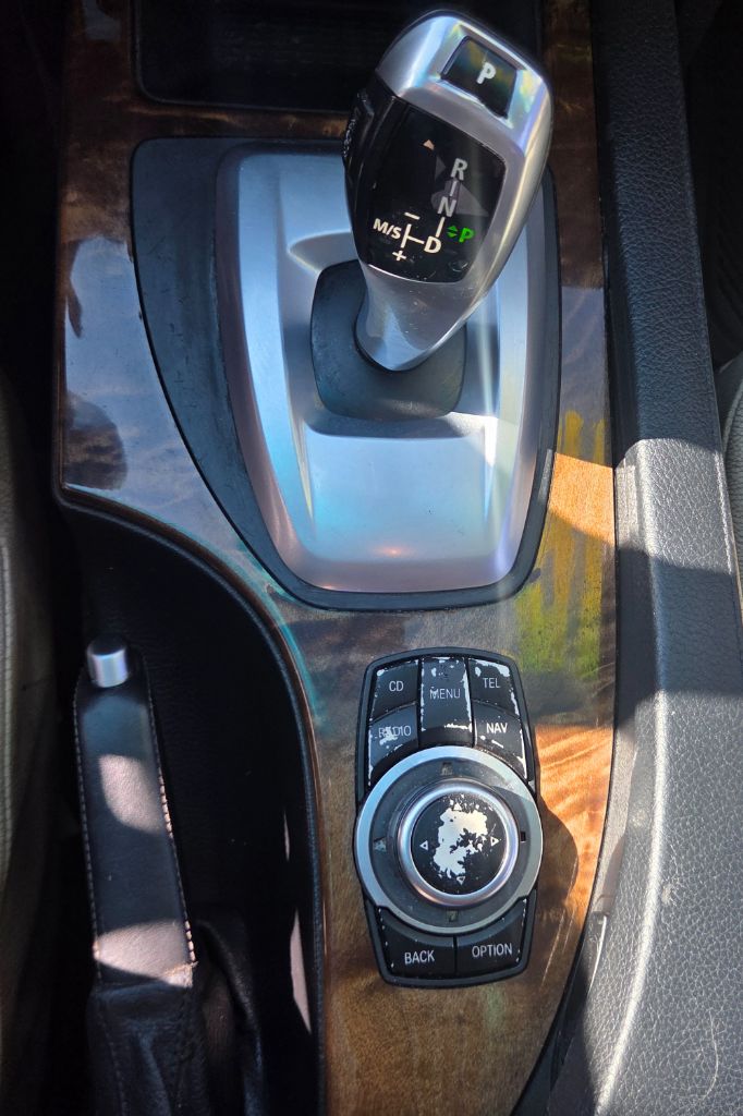 2010 BMW 5 Series 528i - Photo 17